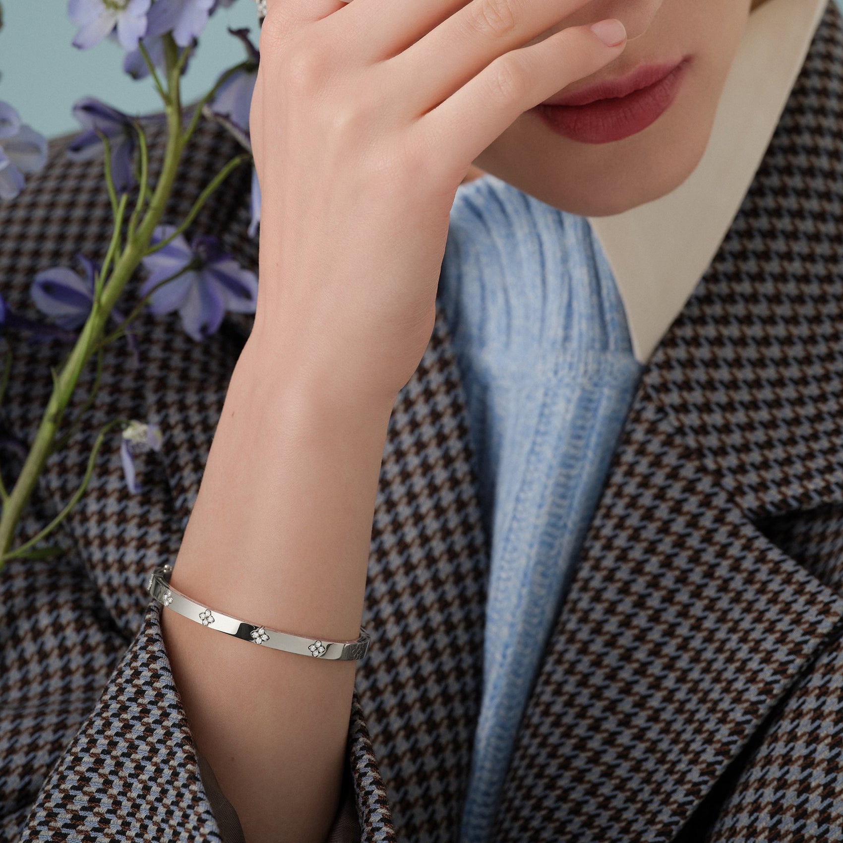 LOVE IN VERONA BANGLE WITH DIAMONDS