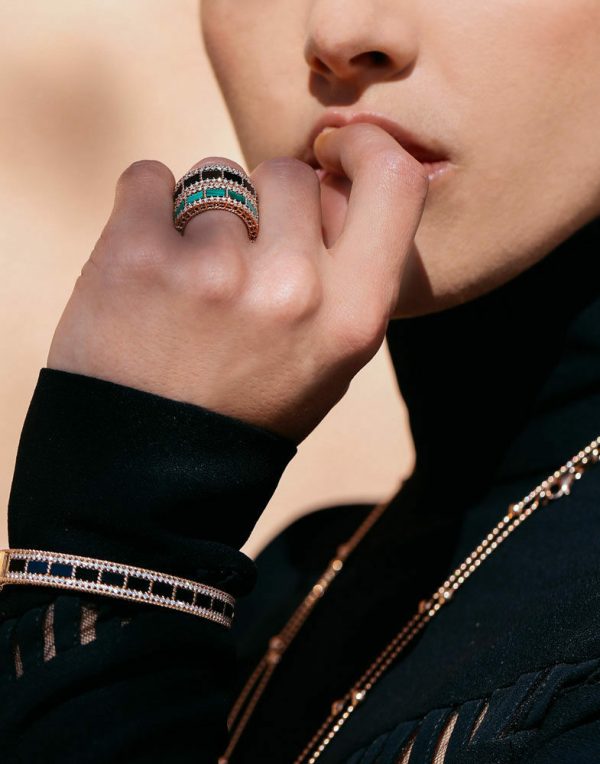 ART DECO BANGLE WITH MOTHER OF PEARL AND DIAMONDS